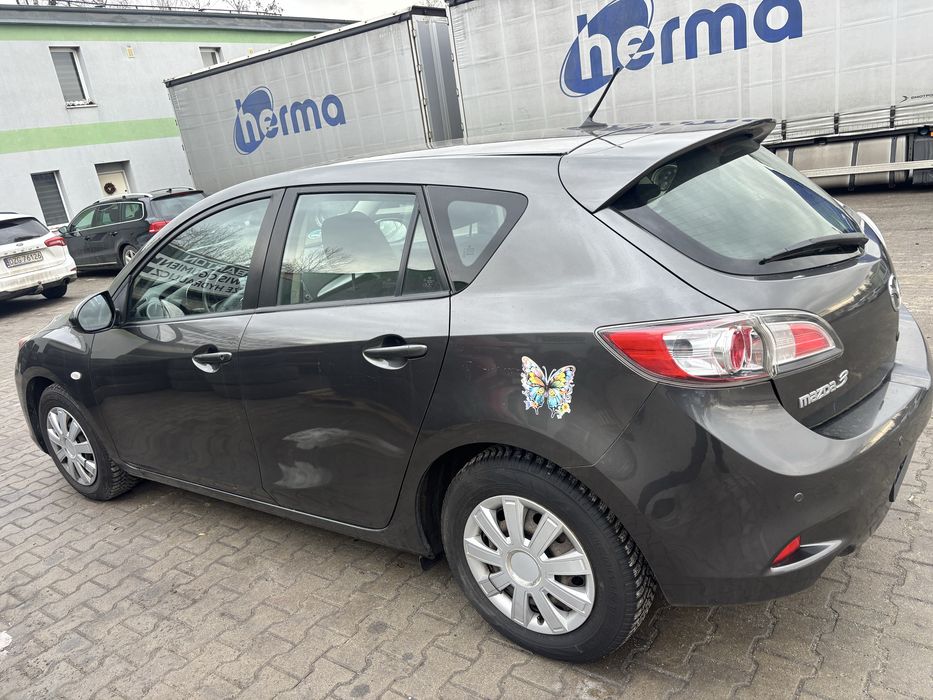 Mazda 3 uszkodzona 1.6 benzyna