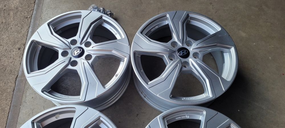 Felgi aluminiowe Hyundai 17  5x114,3 polecam