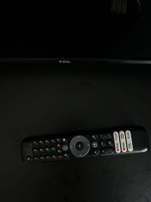 Smart tv TLC 4K UHD 43” Preto
