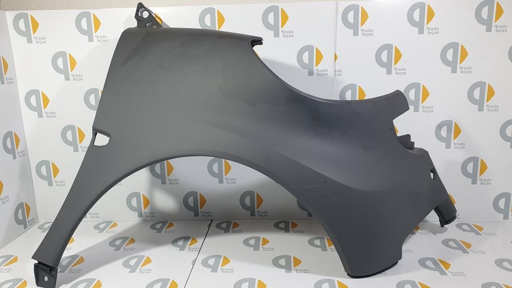 Guarda lamas frente direito Smart Fortwo 3g 451