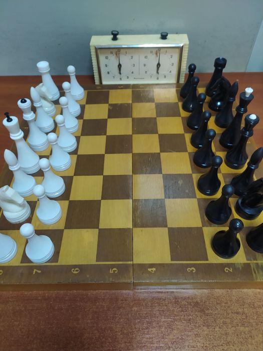 Шахмати та шаховий годинник