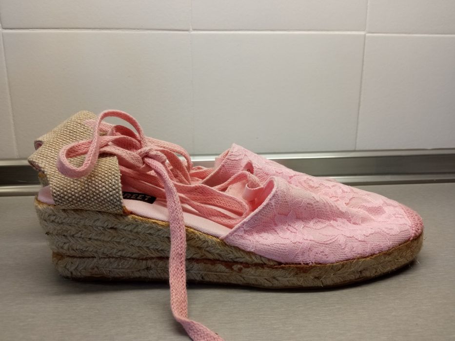 Sprzedam espadryle.