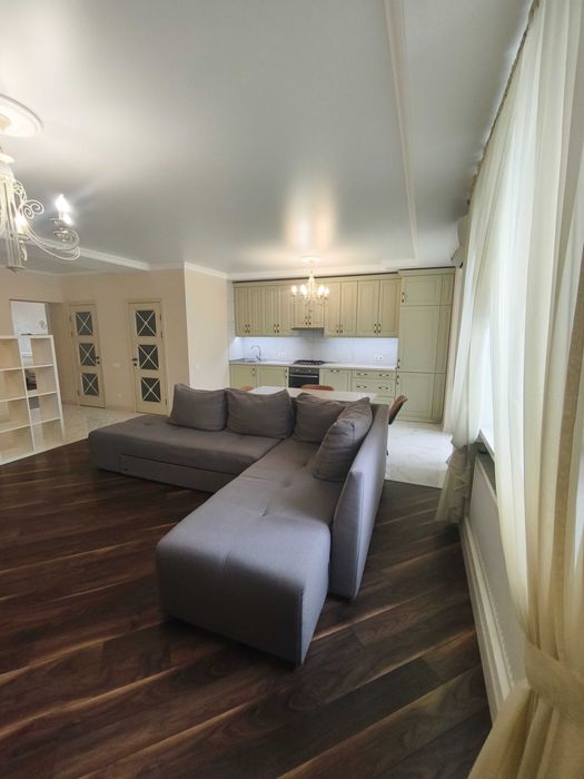 ЖК "Набережний квартал" 2х кімнатна квартира