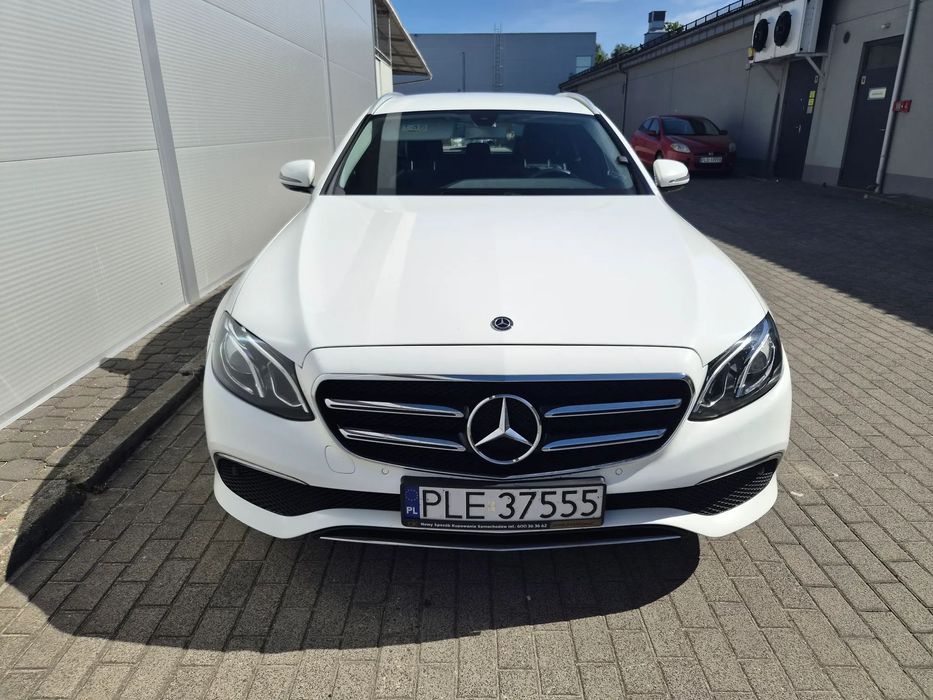 Mercedes-Benz Klasa E Bezwypadkowe, komfortowe, rodzinne combi +komplet kół zimowych