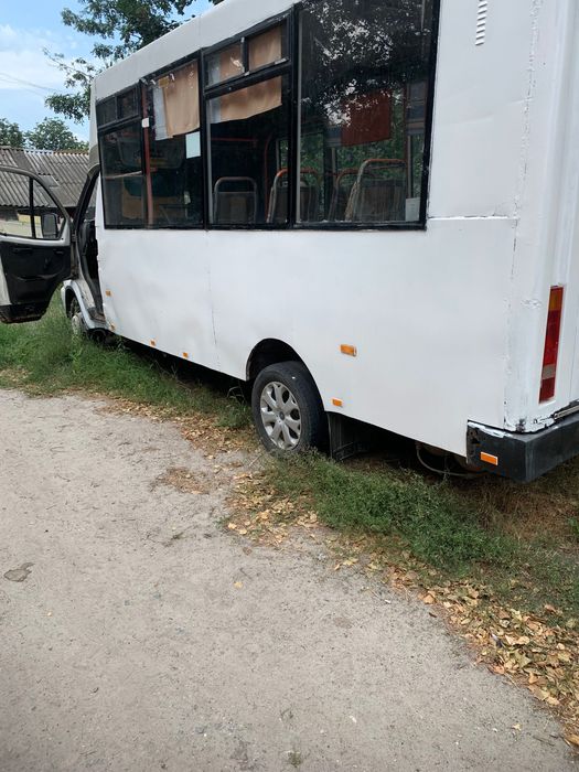 Автобус рута на ходу