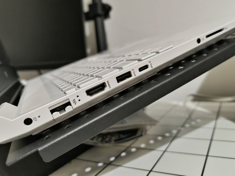 Portátil HP Victus RTX 3050 | i5 12ª Gen | 24GB RAM | 1.5TB SSD | 144H