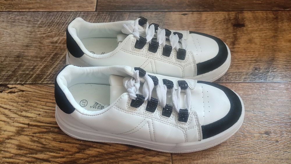 Adidasy damskie białe
