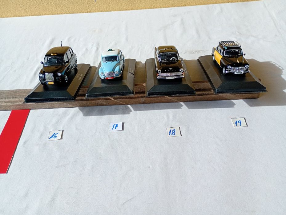 Miniaturas táxis do mundo