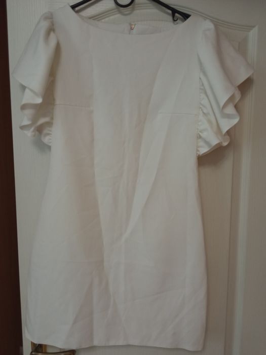 Сукня , плаття молочна