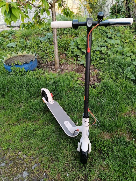Електросамокат Xiaomi Mi Electric Scooter 3