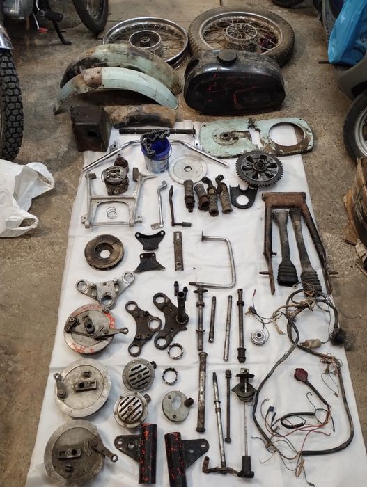 Ява 634 запчастини