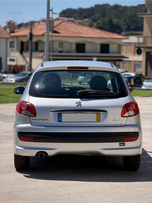 Peugeot 206+ 1.1 60cv | 107.600 km | 2011