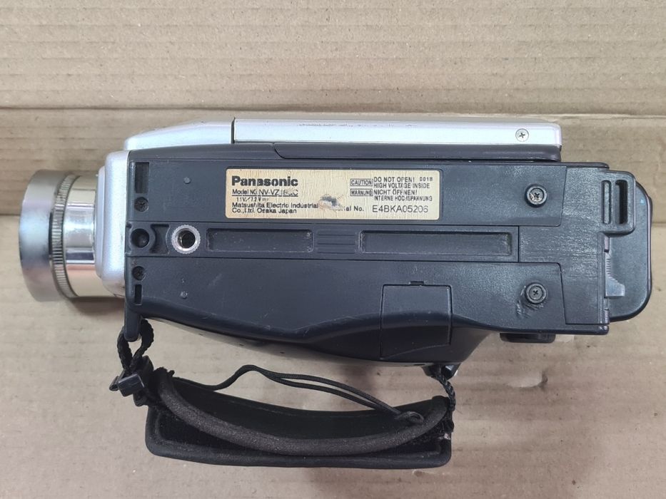 Відеокамера Panasonic NV-VZ18