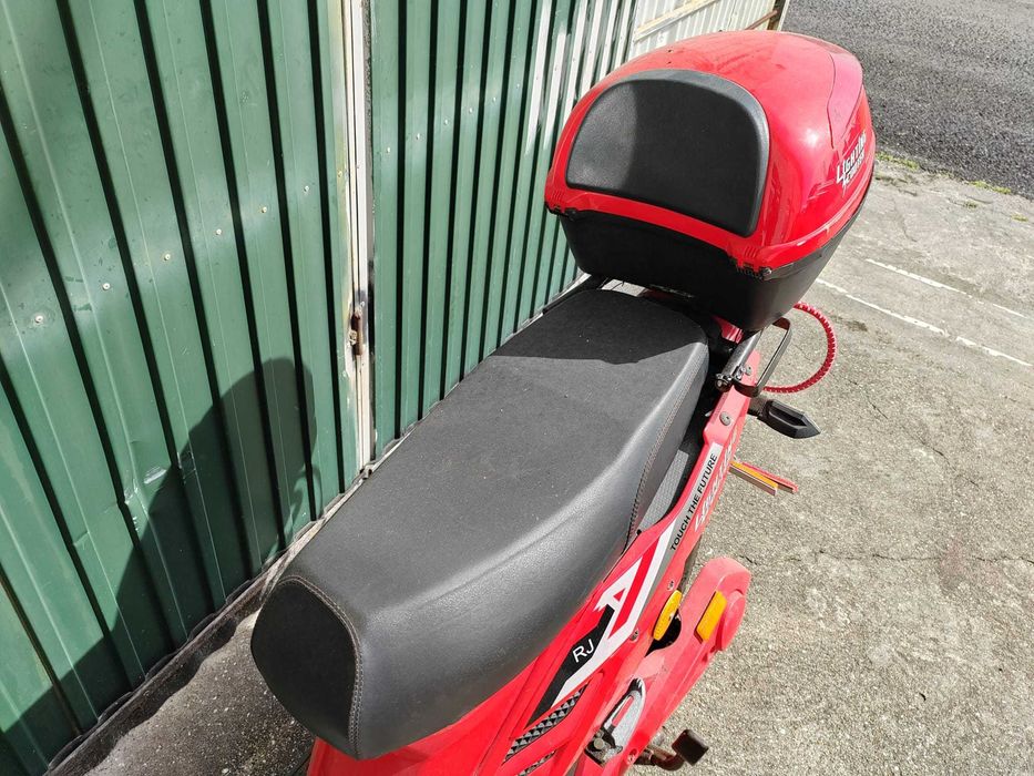 Scooter Elétrica – Com pouco uso