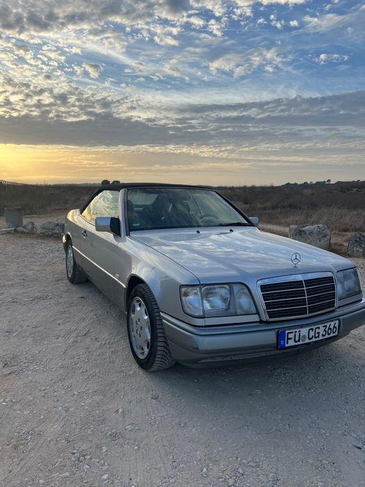 Mercedes Bens E200 Cabriolet (Matricula Portuguesa) — photo 3