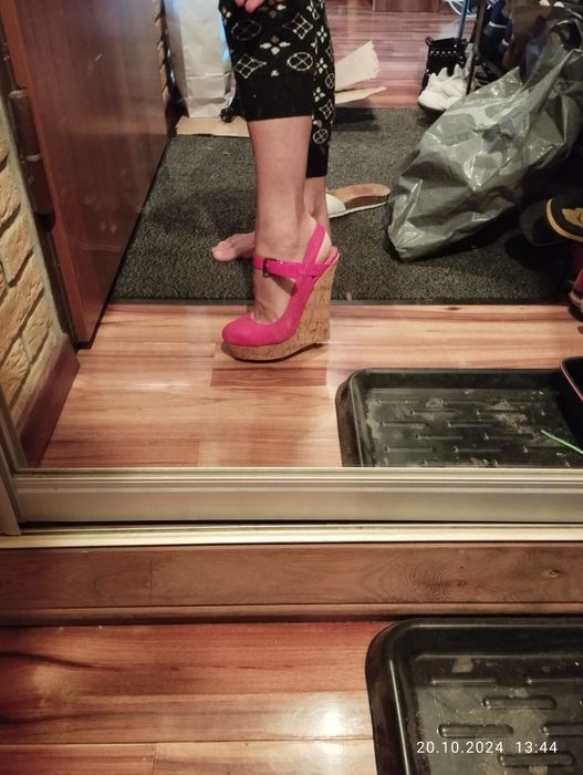 Letnie buty na koturnie korek roz.38