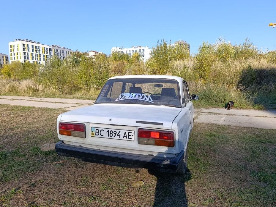 Продам машину ваз 2107 1987р.