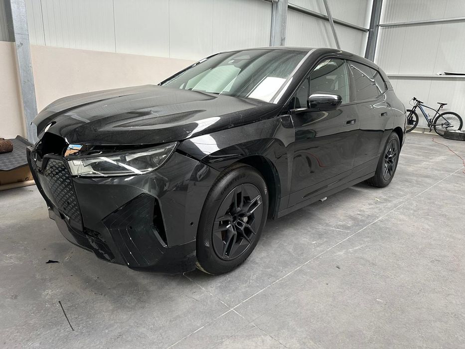 Bmw IX  100% eletrico  2023