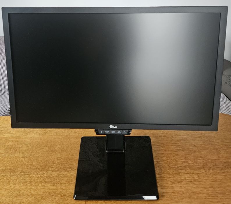 Monitor LG 24GM77‑B. 24 cale