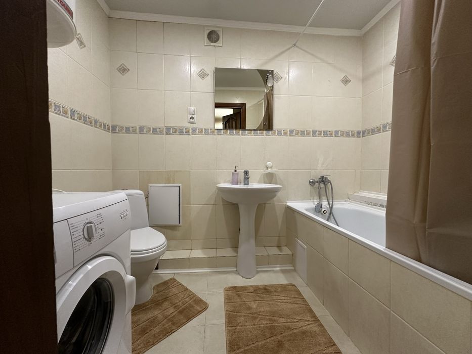 2-км квартира цент оренда погодинно, подобово, потижнево