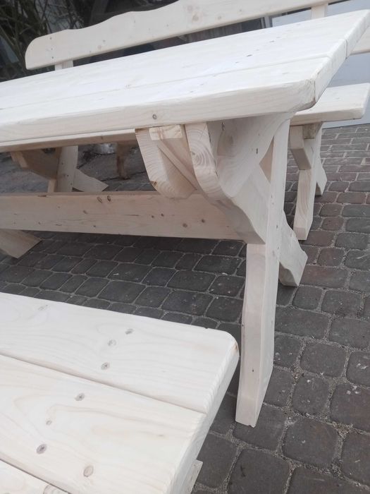 Meble ogrodowe drewniane