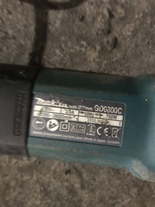 Пряма шлиф машинка makita gd 0800