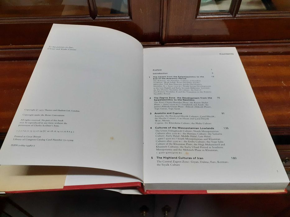 Livro The neolithic of the near East - the world of archaelogy