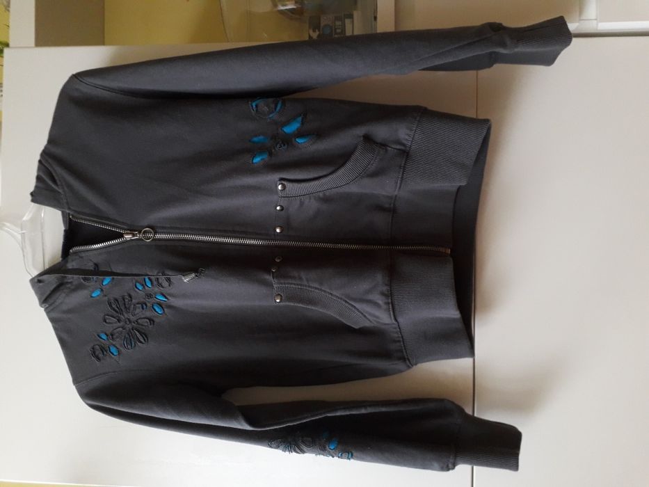 bluza z kapturem 10 zł