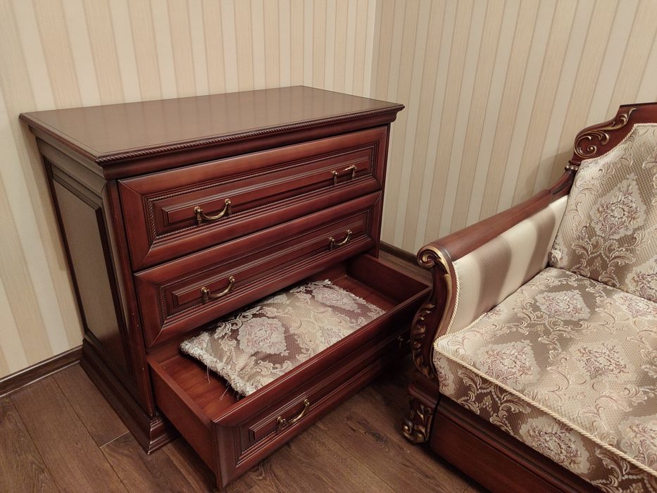 Комплект меблів у кабінет