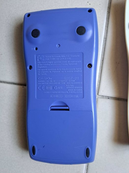 Casio CFX 9850GB Plus-we calculadora