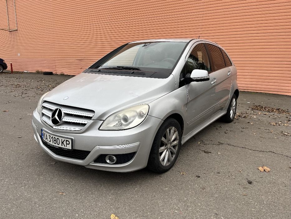 Mercedes-Benz B170