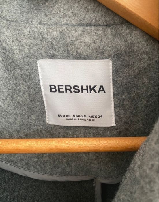 casaco sobretudo comprido cinzento