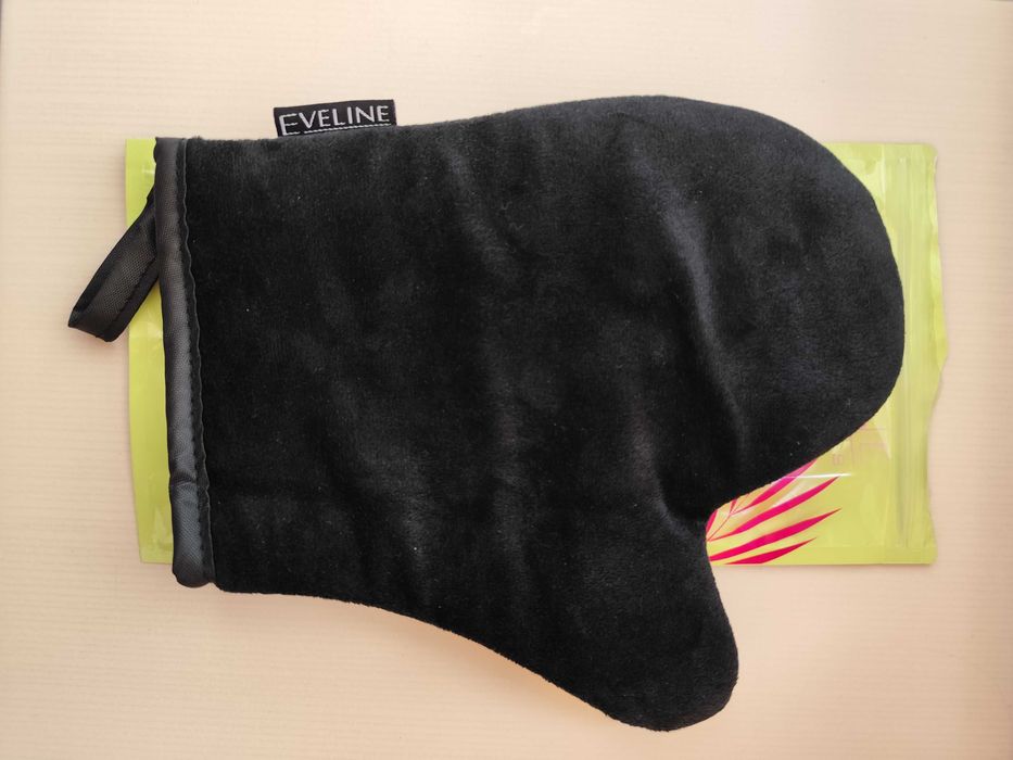 Rękawica do samoopalacza eveline