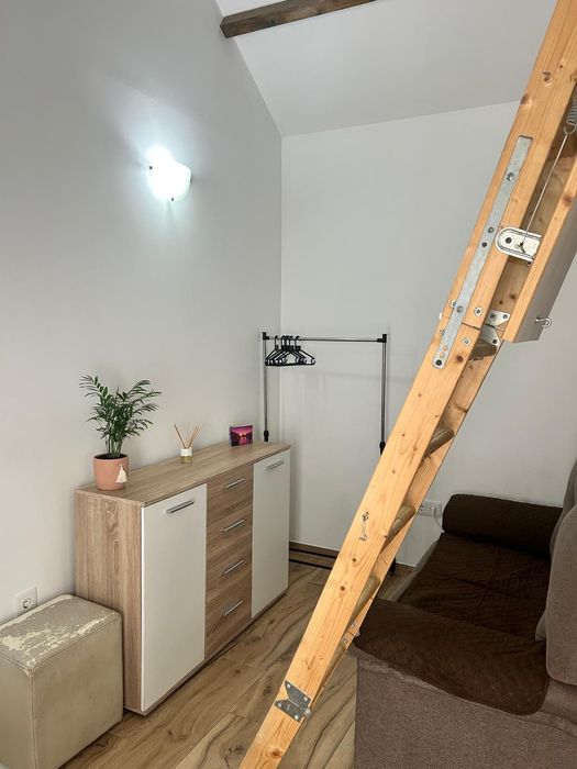 Aluguel de quarto (sótão). Partilhar um T0,