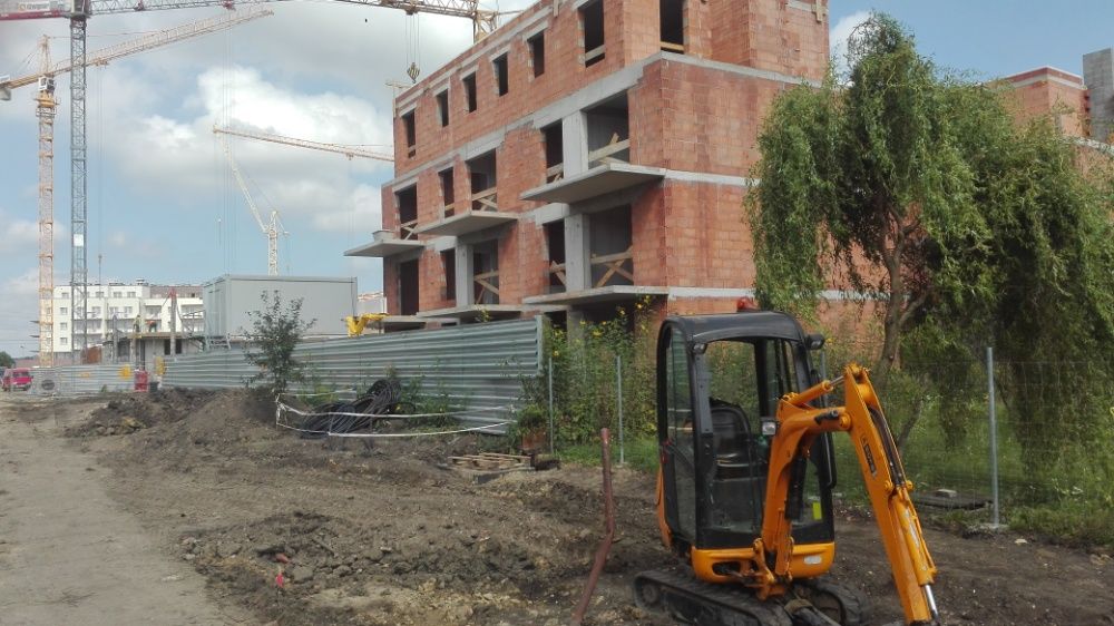 Usługi MINIKOPARKĄ MINIWYWROTKĄ wykopy przyłącza wod-kan gaz elek. co