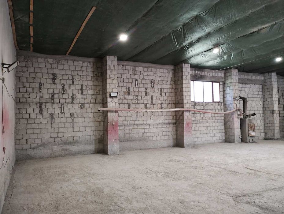 Hala produkcyjno-magazynowa, część o pow. 200m2