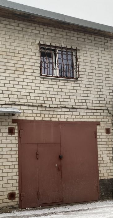 Гараж «Світанок» двоповерховий