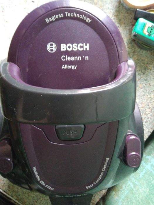 пылесос Bosch безмешковый циклон