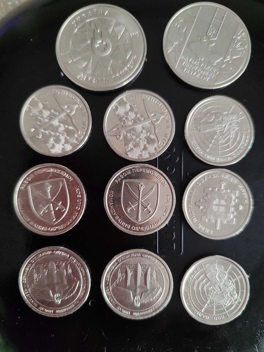 Монеты 10 гривен