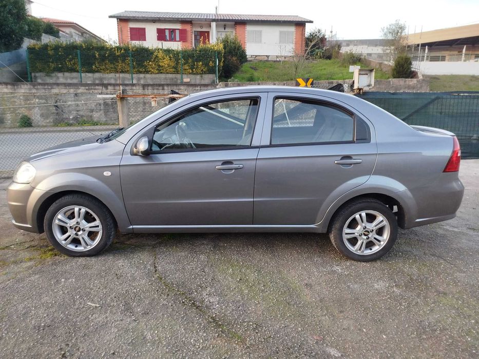 Chevrolet Aveo 1.2 - Perfeito Estado - O mais barato do OLX