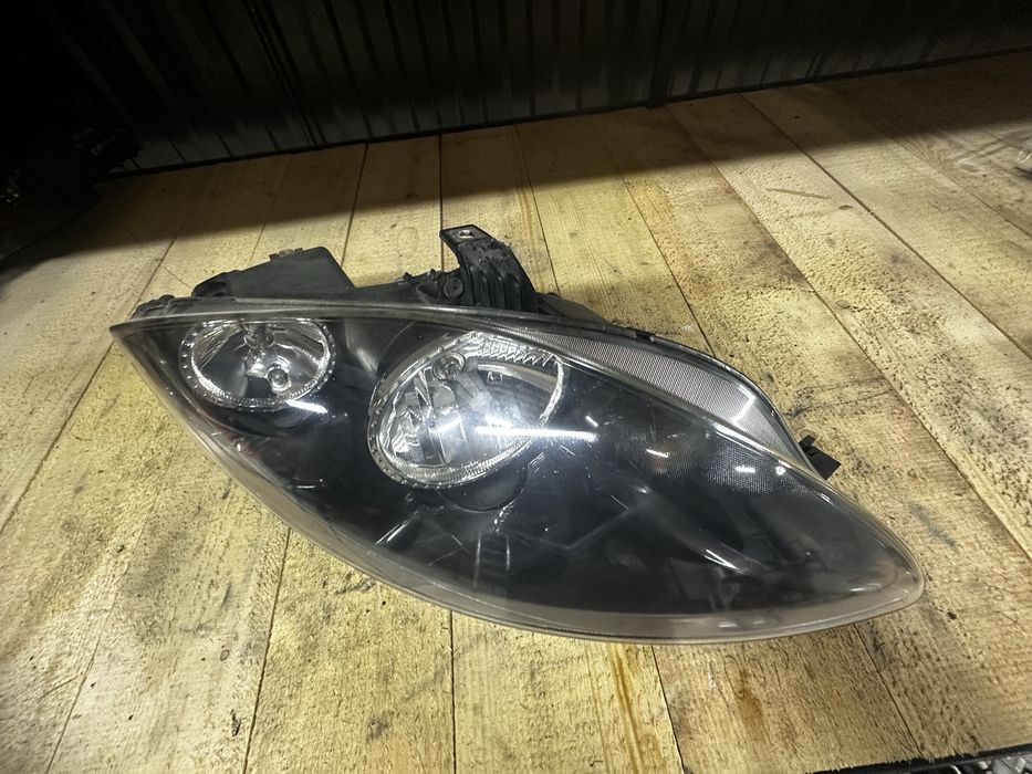 Фара оптика передня права seat altea xl сіат альтеа