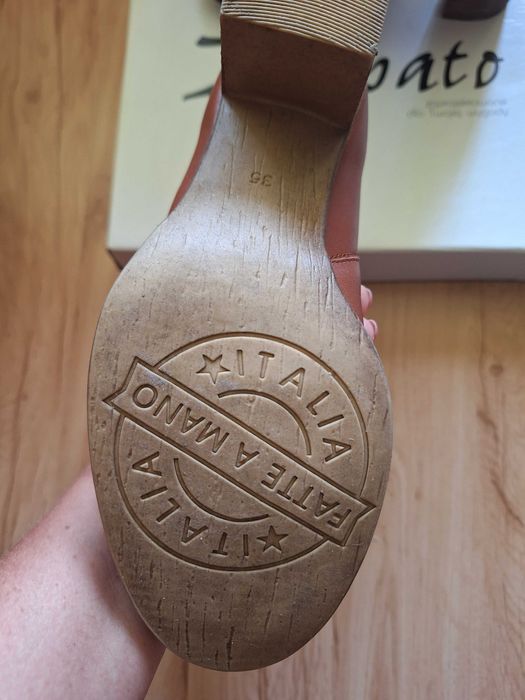 Sprzedam Botki Zapato 36