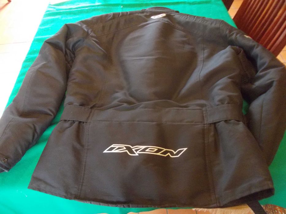 Blusão Motard  Proteção Cotovelos Ombros e Costas IXON