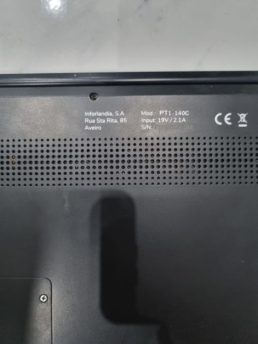 Portatil INSYS para Arranjo ou Peças deixou dar sinal so acendia a Luz do Power