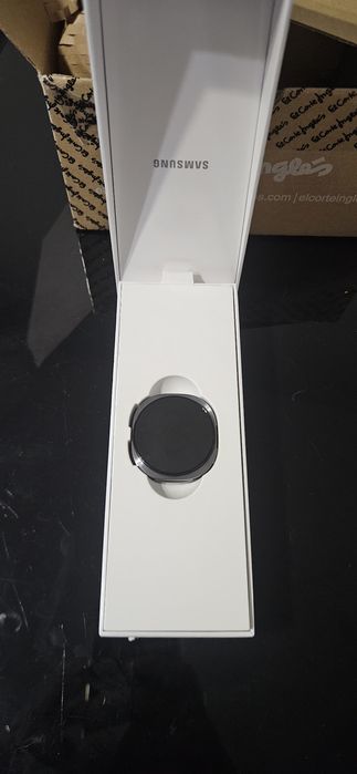 Samsung galaxy watch  8 40 mm novo