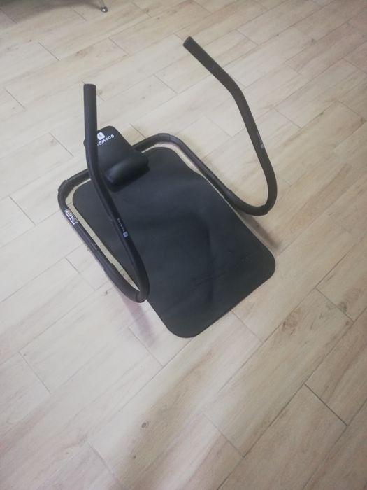 Kołyska do ćwiczeń brzuszków