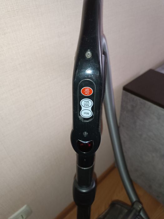 Продам пилосмок Потужний пилосос Samsung із високою силою всмоктування