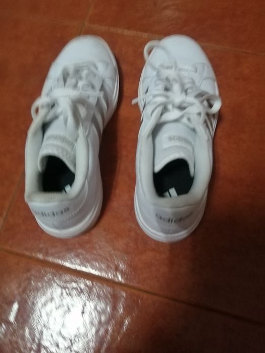Sapatilhas 37,5, Adidas, muito bom estado.