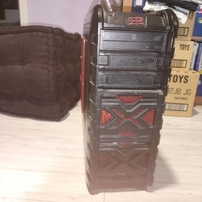 Komputer gamingowy x strike