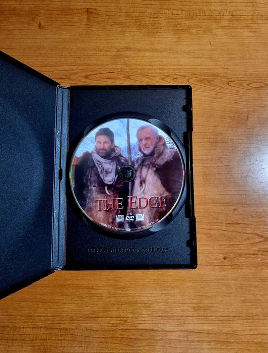 NO LIMITE (Anthony Hopkins/Alec Baldwin/Elle McPherson)